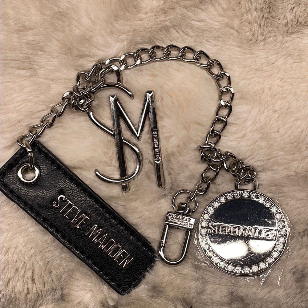 Steve Madden Silver and Black Keychain